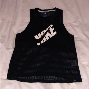 NIKE // Prep 2 Mesh muscle tank